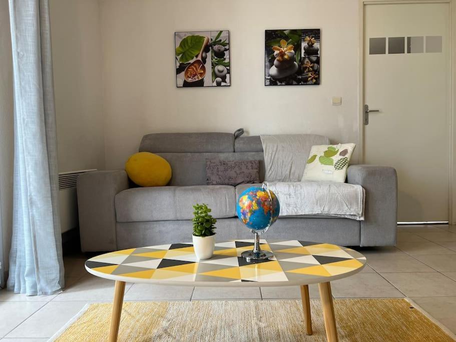 T2 Calme Et Paisible Parking Apartment