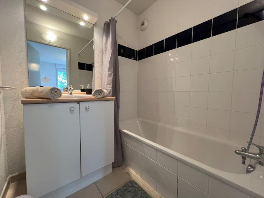 Apartment T2 Calme Et Paisible Parking